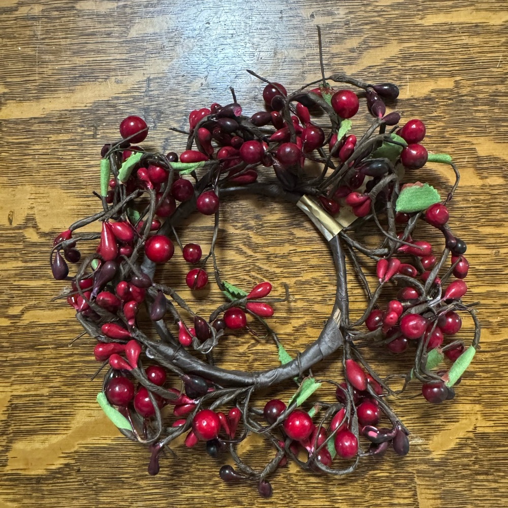 Michaels 8” Red Berry Garland
